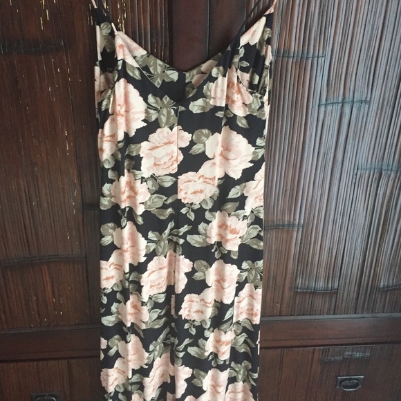 Reformation Luma Dress/Gown in Lima Floral - Picture 7 of 8